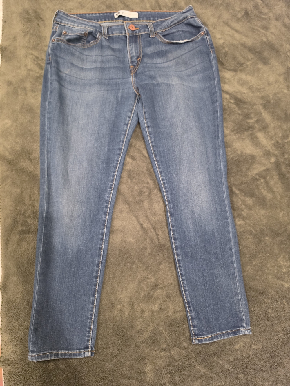 Levi's Women's Skinny Jeans - Medium Blue Wash